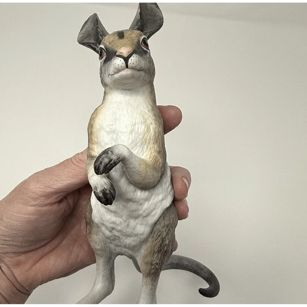 LENOX SMITHSONIAN BRIDLED NAIL-TAILED WALLABY ENDANGERED BABY ANIMALS FIGURINE